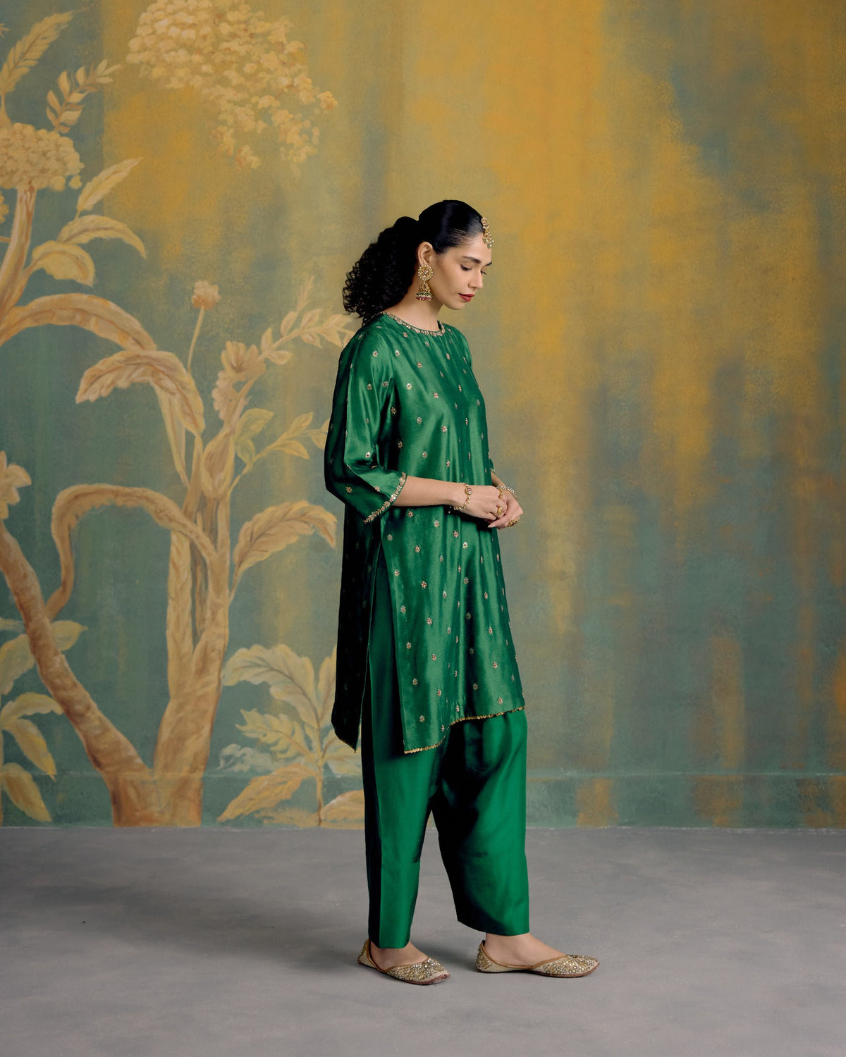 Patchouli Kurta Set