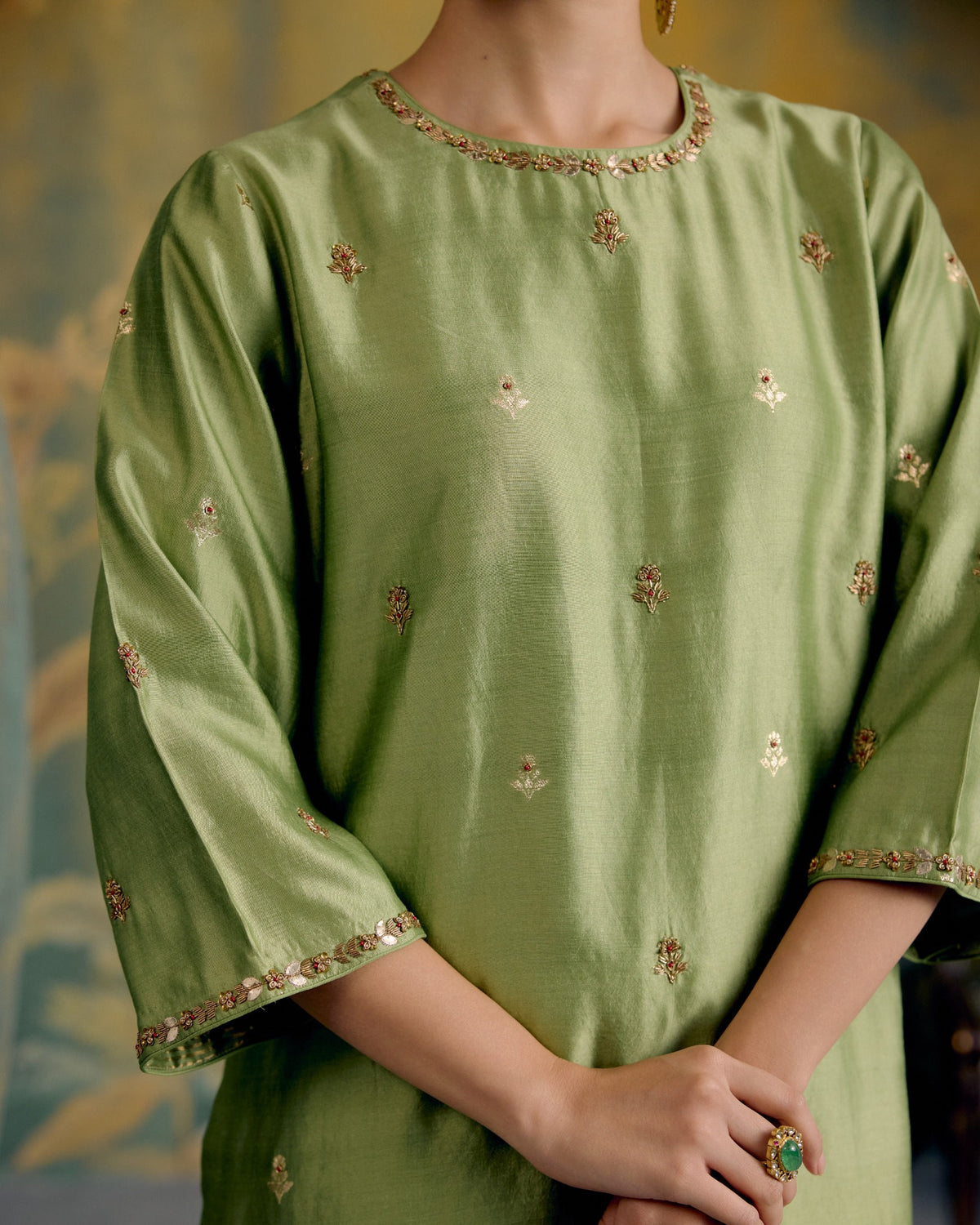 Pista Kurta Set