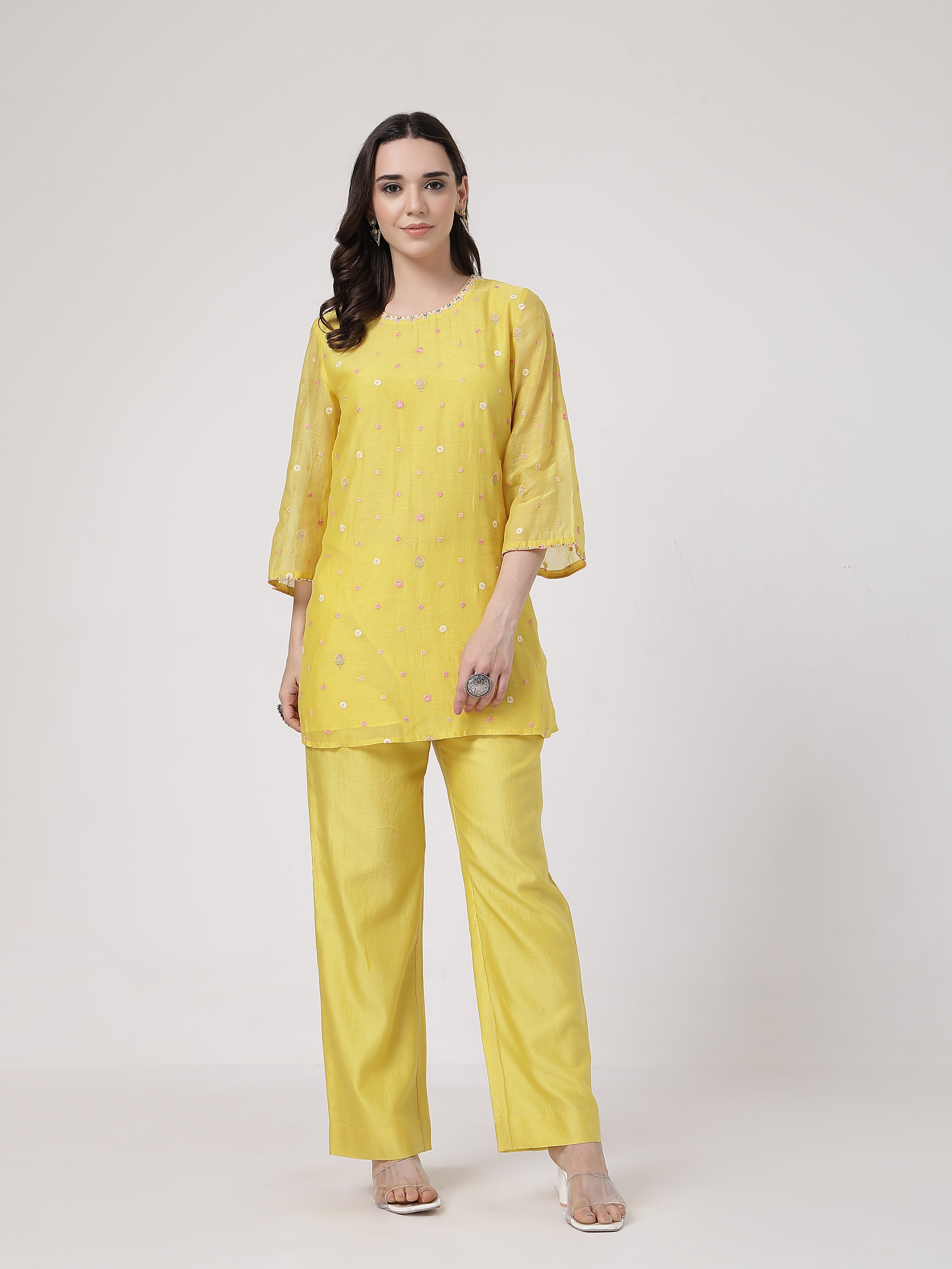 Kesari Flared Sants Set