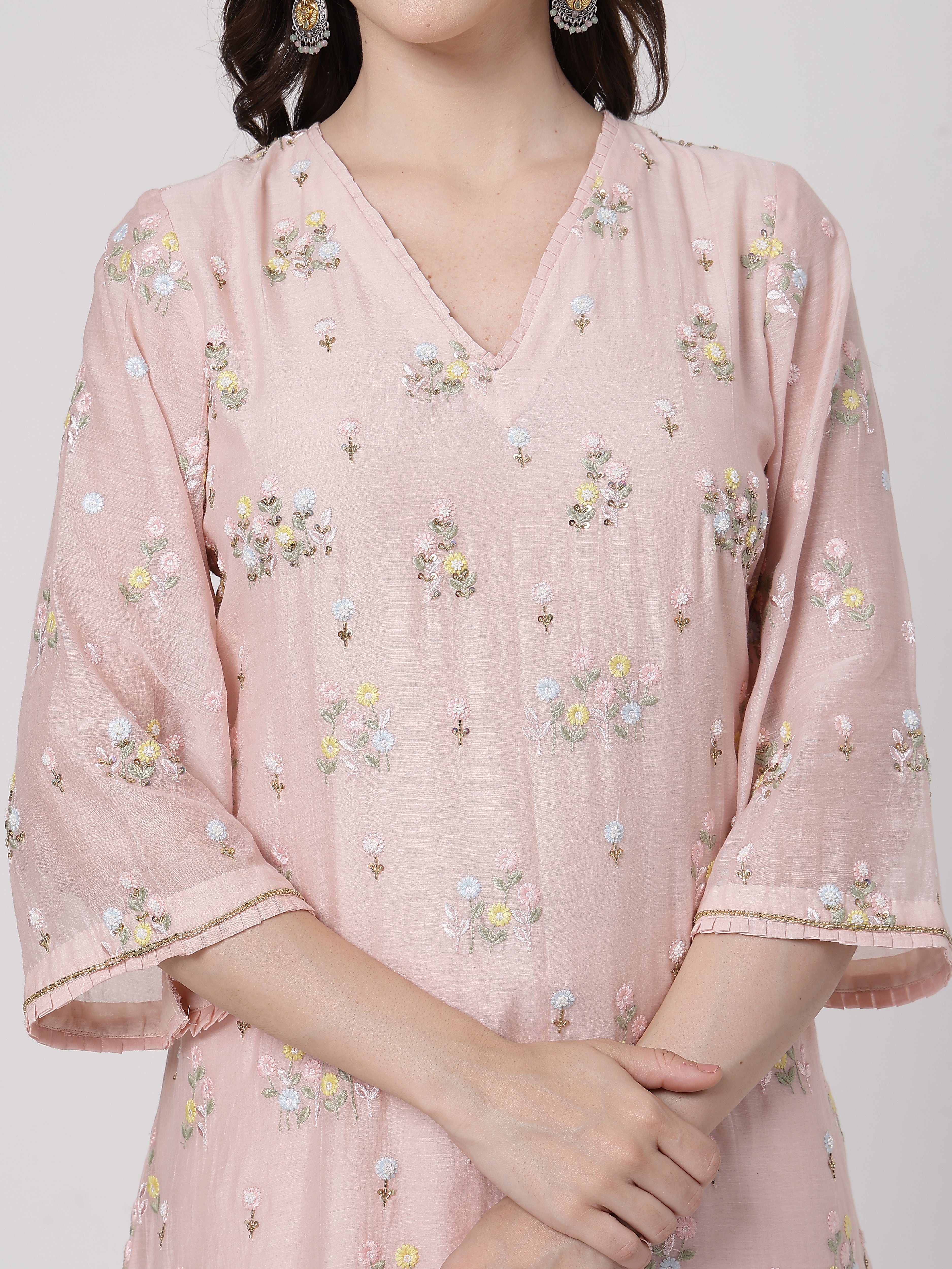 Pankhudi V Neck Set