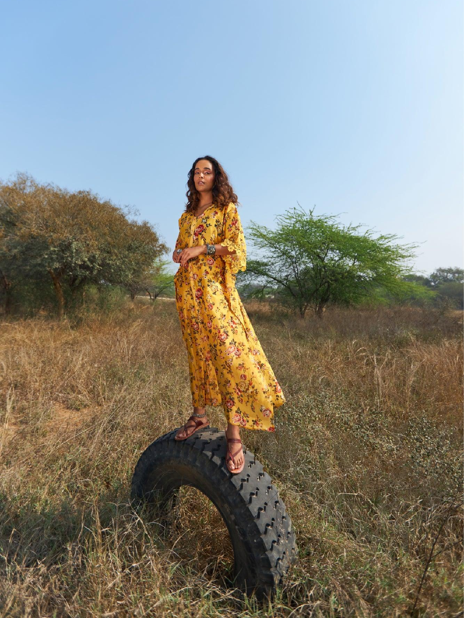 Tazkia - Yellow Floral Button Long Kaftan