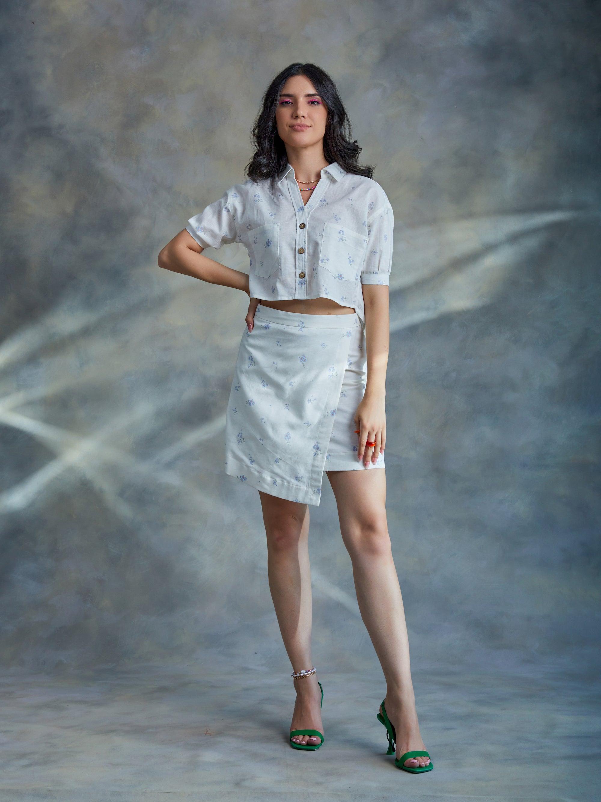 Ditsy Blue Printed Linen Crop top - Kapaas