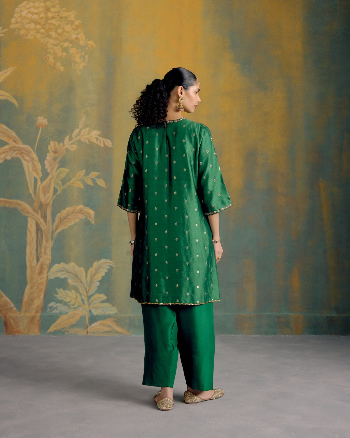 Patchouli Kurta Set
