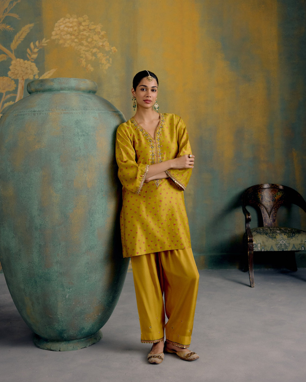 Kesar Suit Set