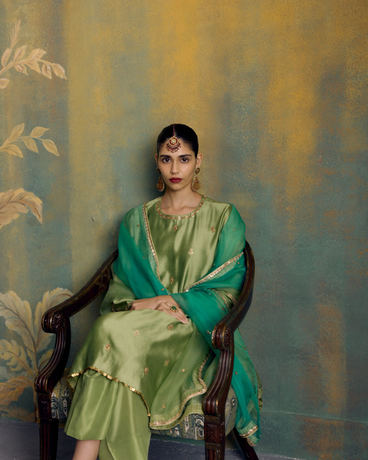 Pista Kurta Set