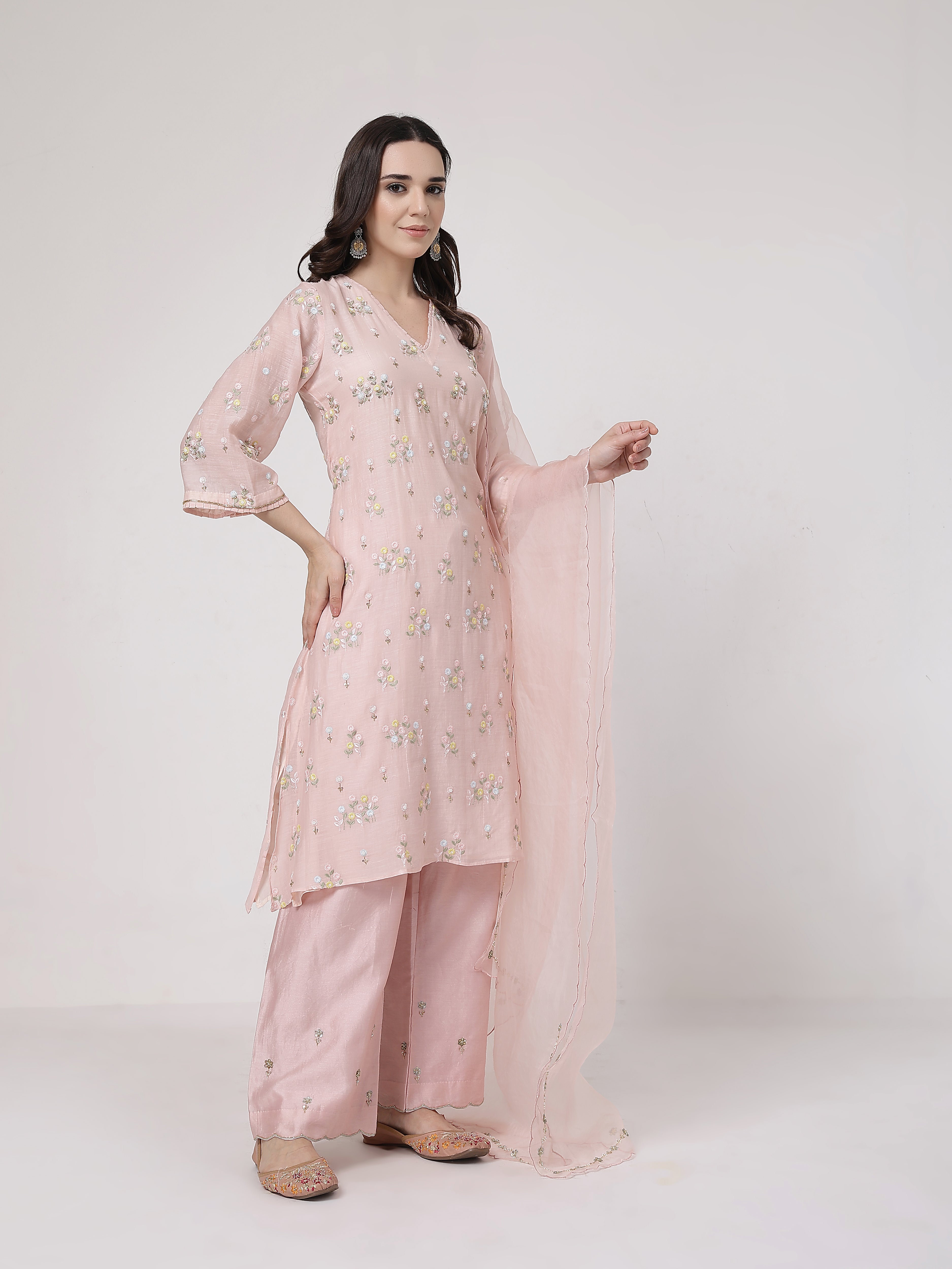 Pankhudi V Neck Set