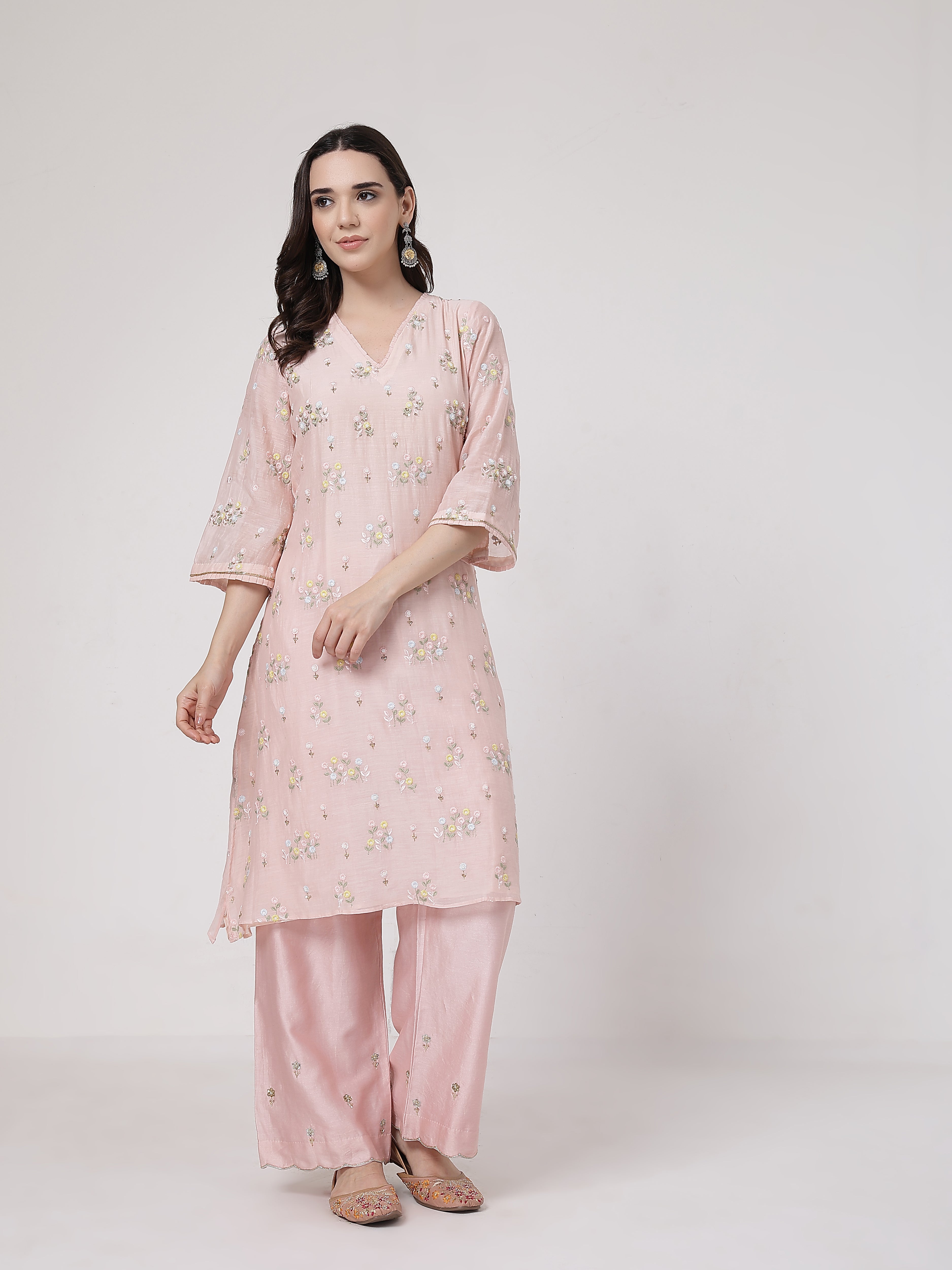 Pankhudi V Neck Set
