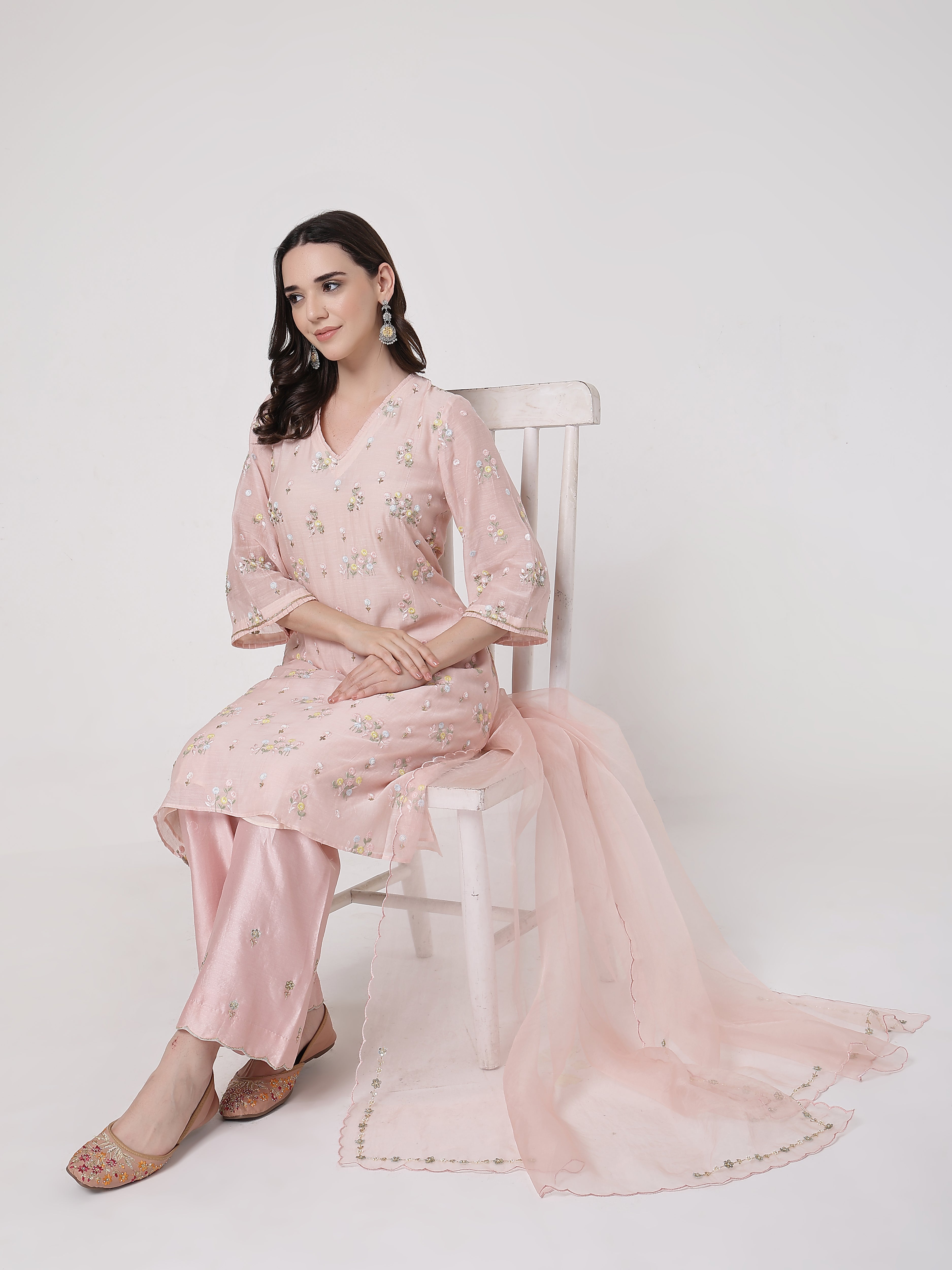 Pankhudi V Neck Set