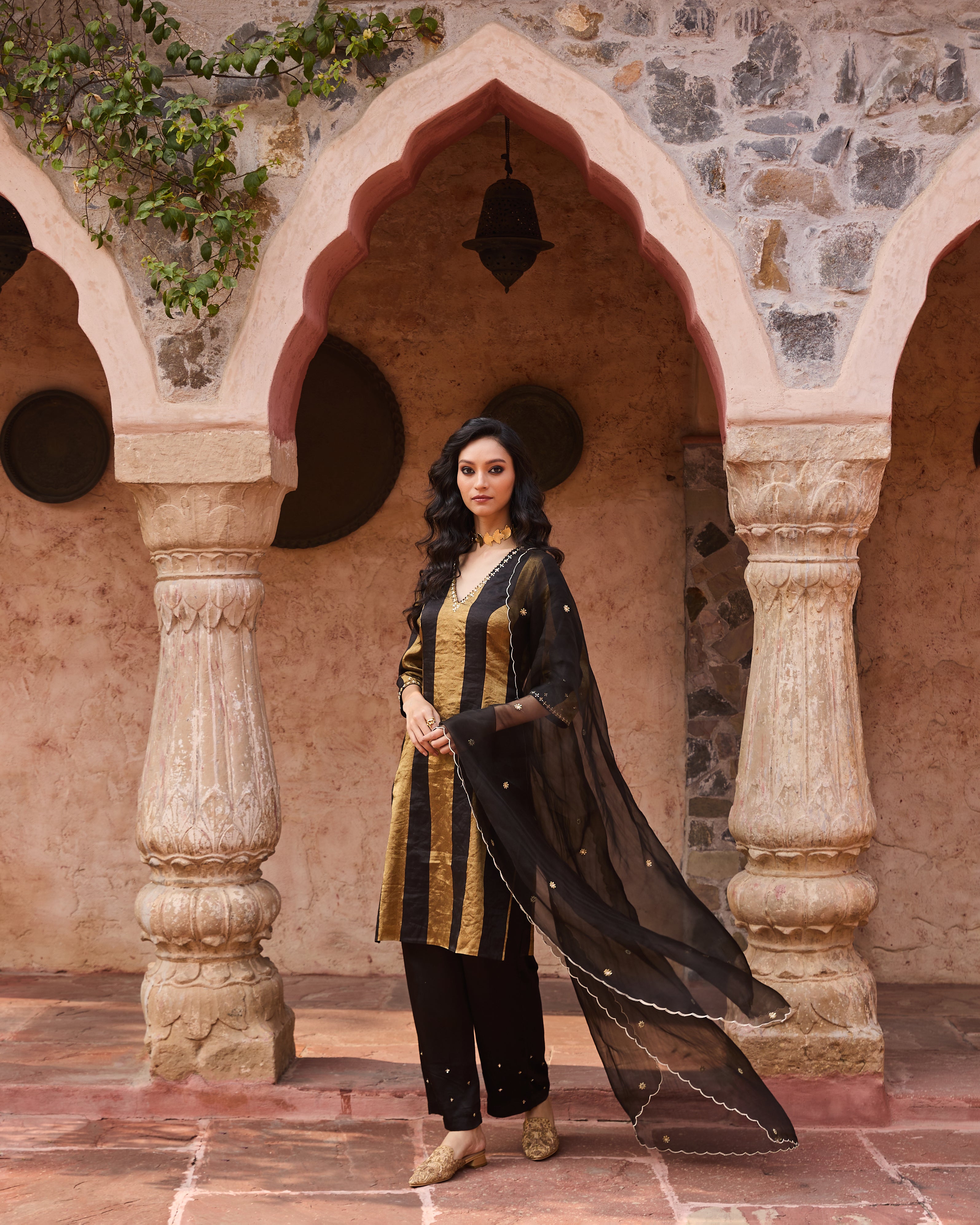 Zareen Long Kurta Set